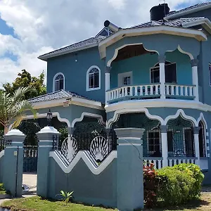 Bed & Breakfast Bailey's, Runaway Bay